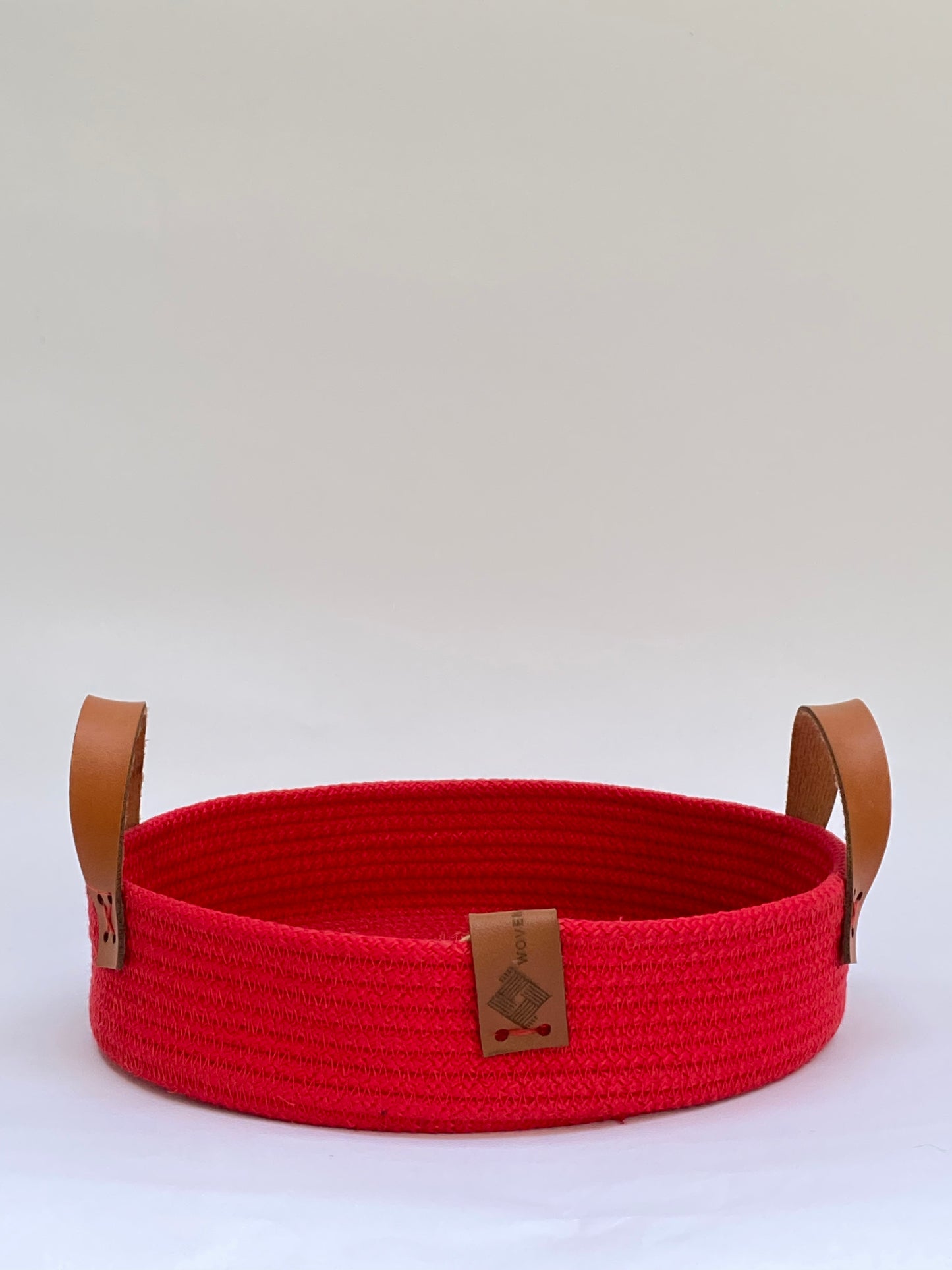 Oval Woven bowl with hands 25x 6cm