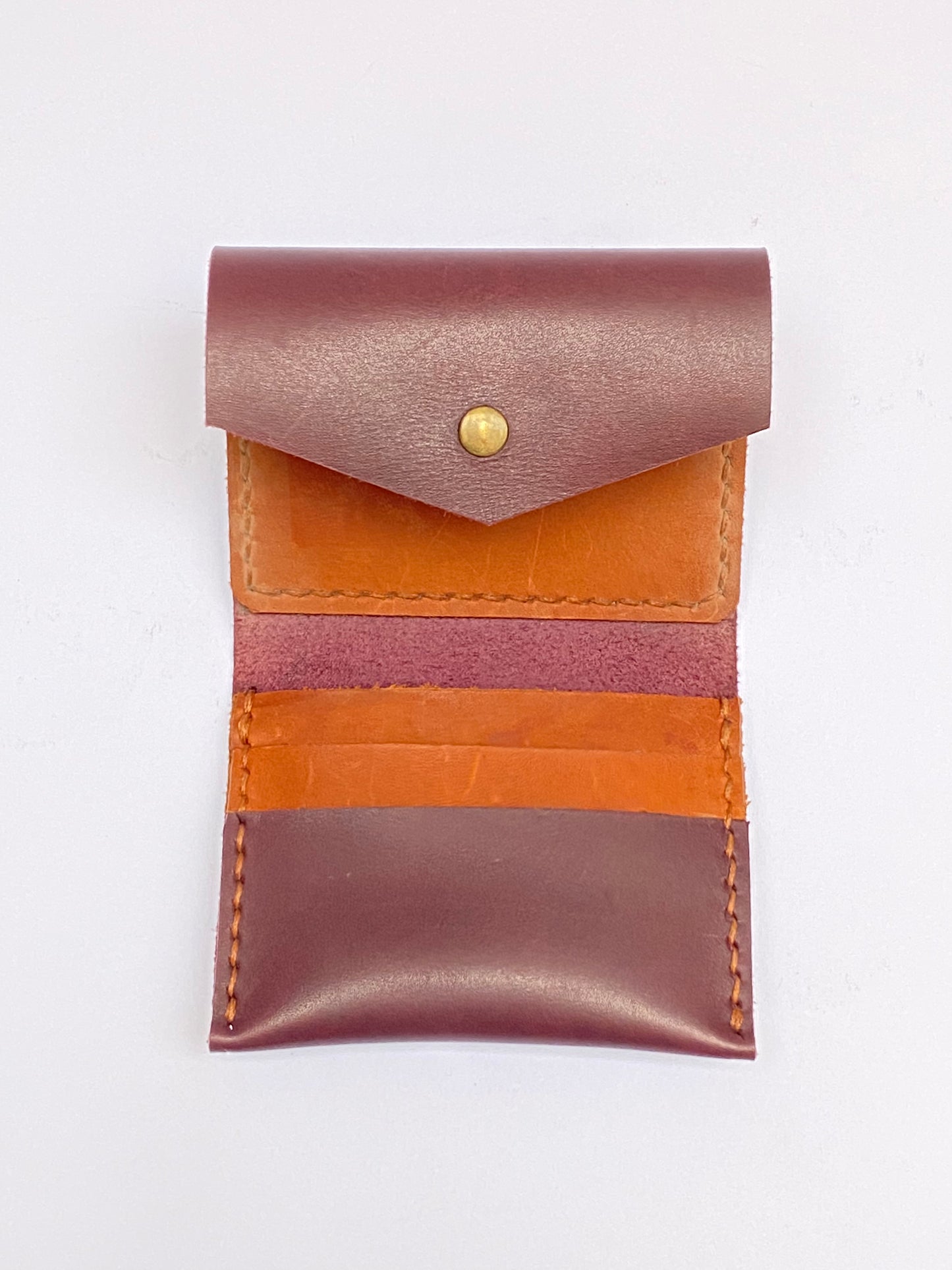 Small leather wallet - محفظة صغيرة ظرف