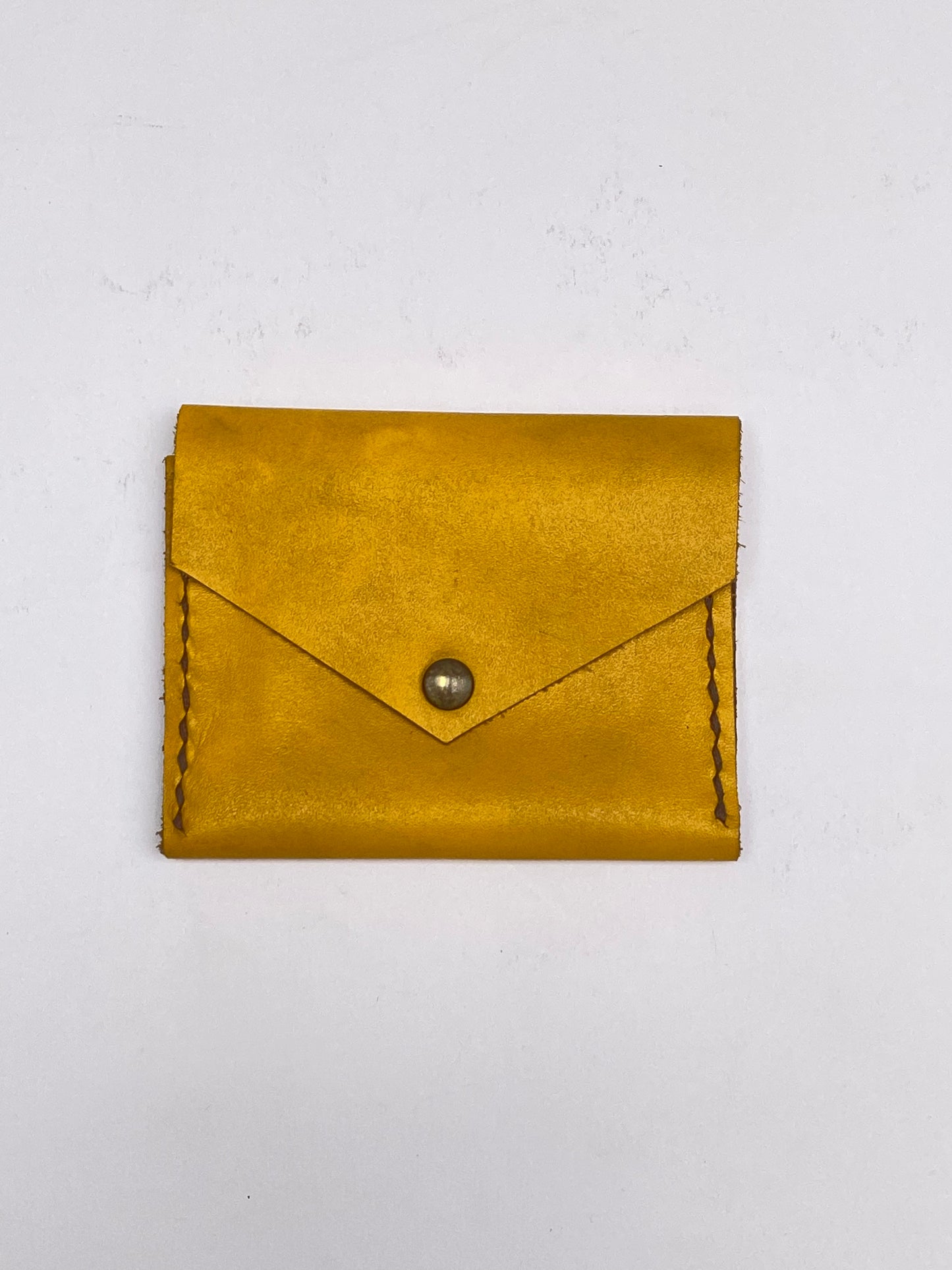 Small leather wallet - محفظة صغيرة ظرف