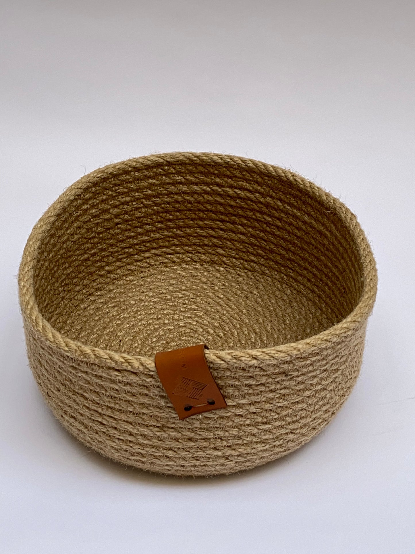 Woven Jute Bowl organizer 17x7cm