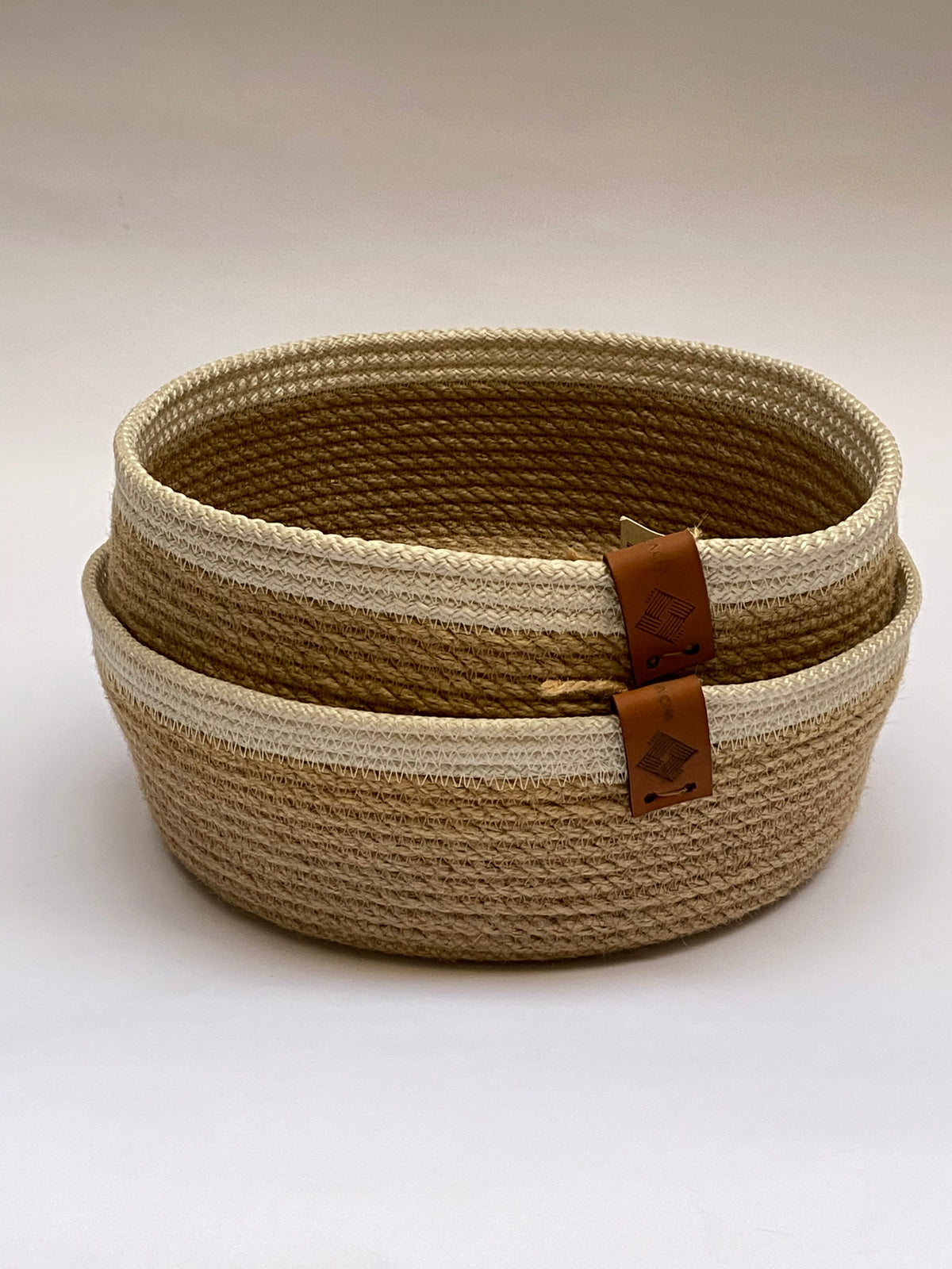 Woven jute bowls 25x8cm