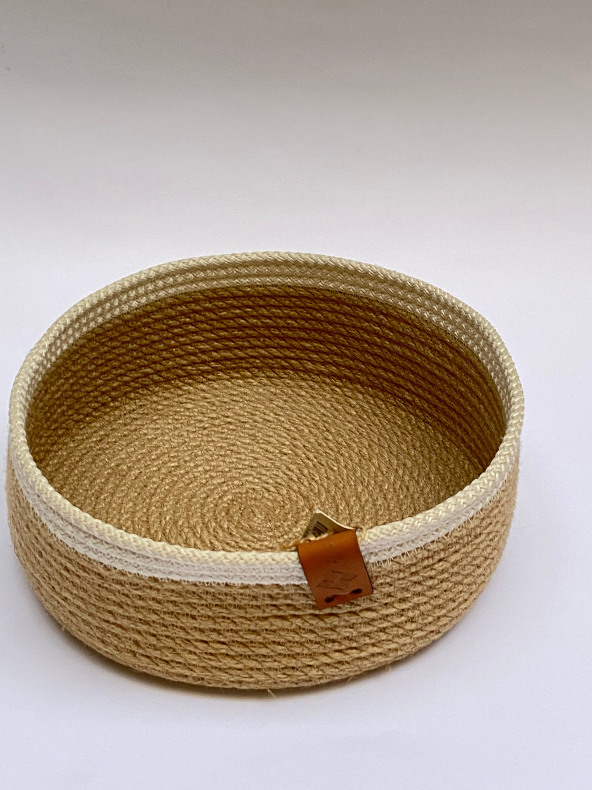 Woven jute bowls 25x8cm