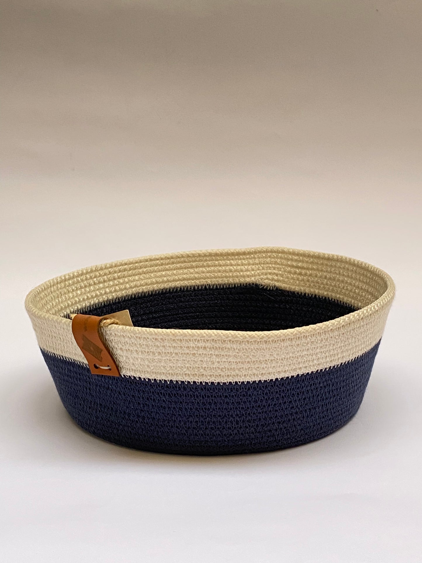 Woven organizer & Storage bowl 25x8cm