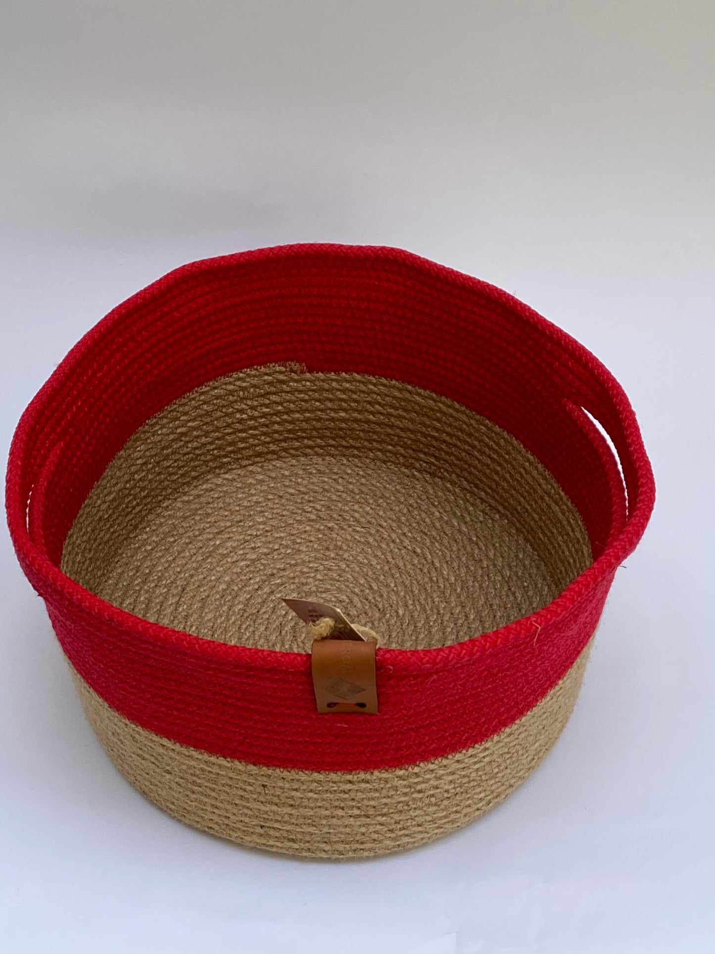 Woven Jute basket 25x15cm